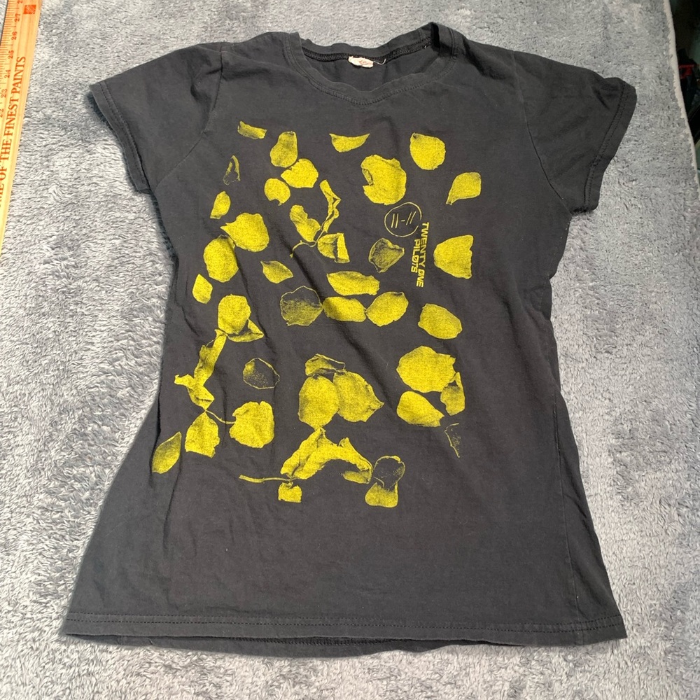 Twenty one pilots jumpsuit tee yellow 2x kids